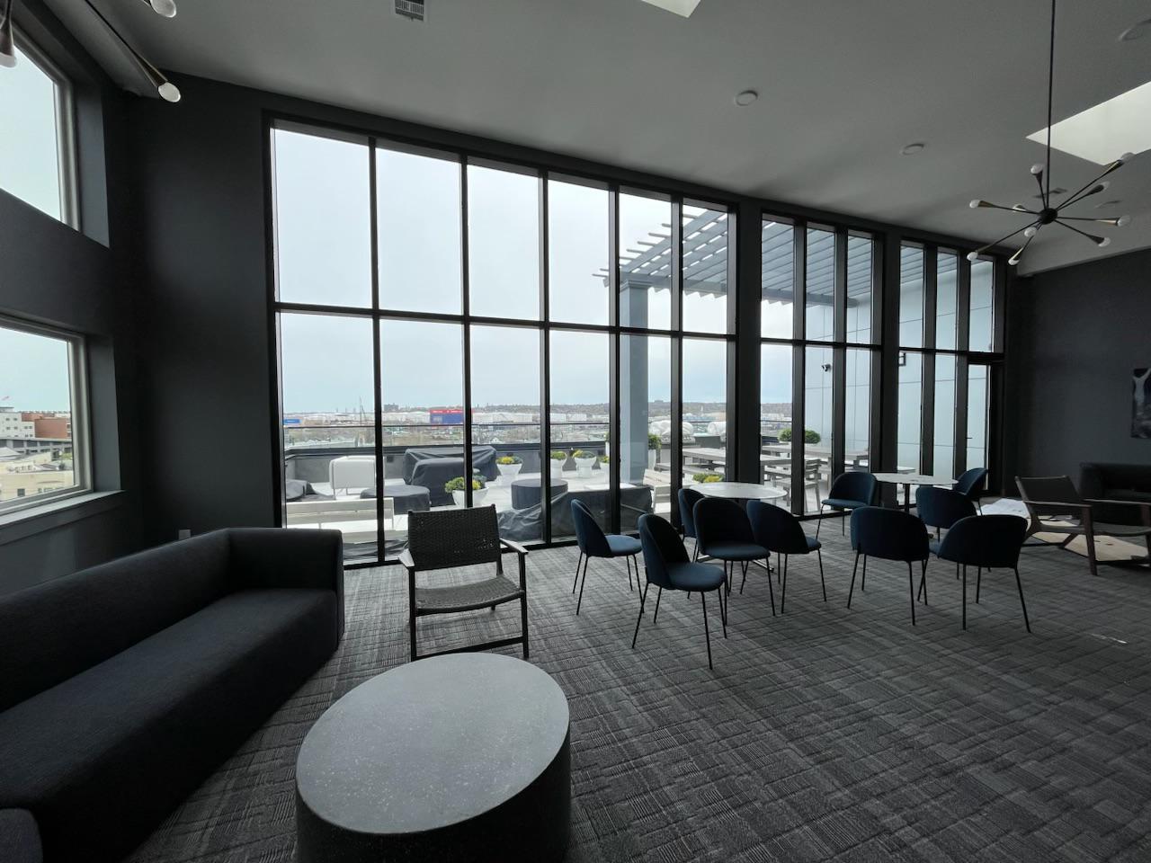 Floor-to-Ceiling Interior Office Glass Partition Wall