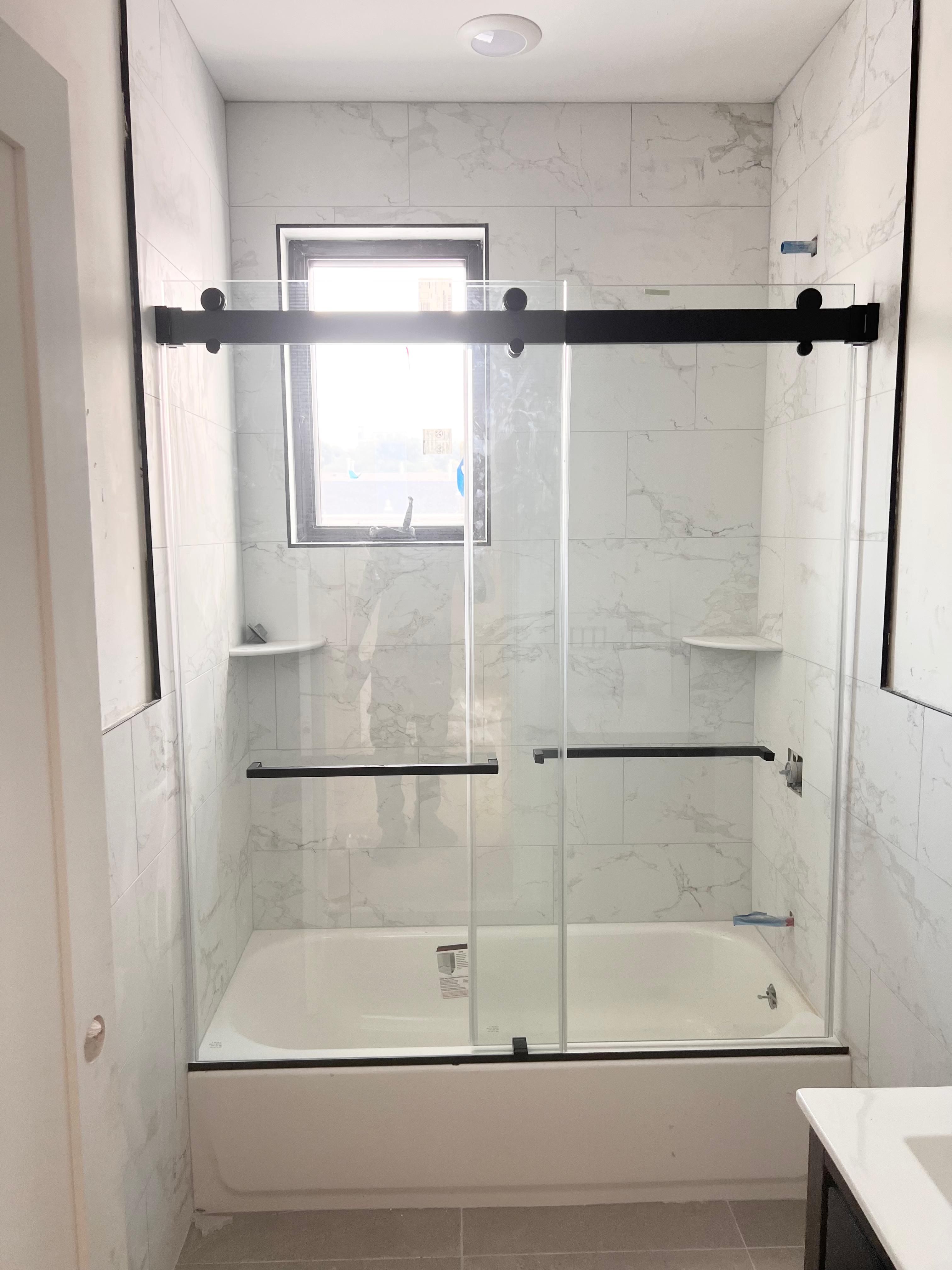 Minimalist Frameless Glass Balustrade for Modern Interior Staircase